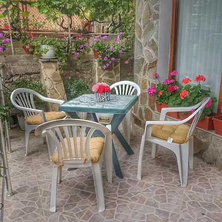 Byki ゲストハウス 3*